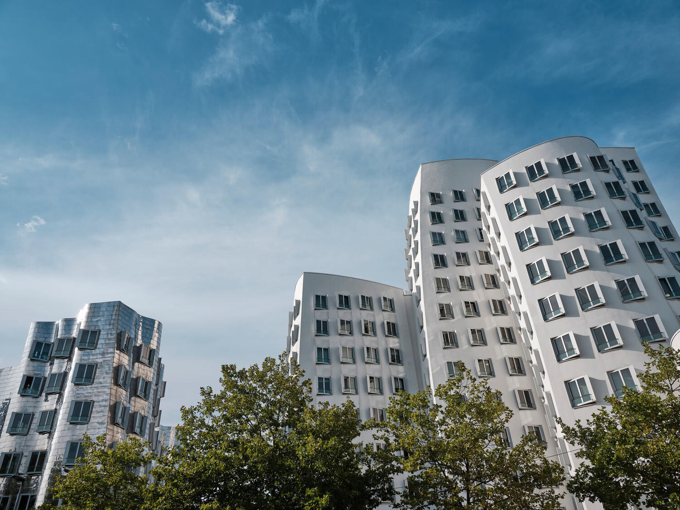 Futuristisches Architekturwunder am Rhein