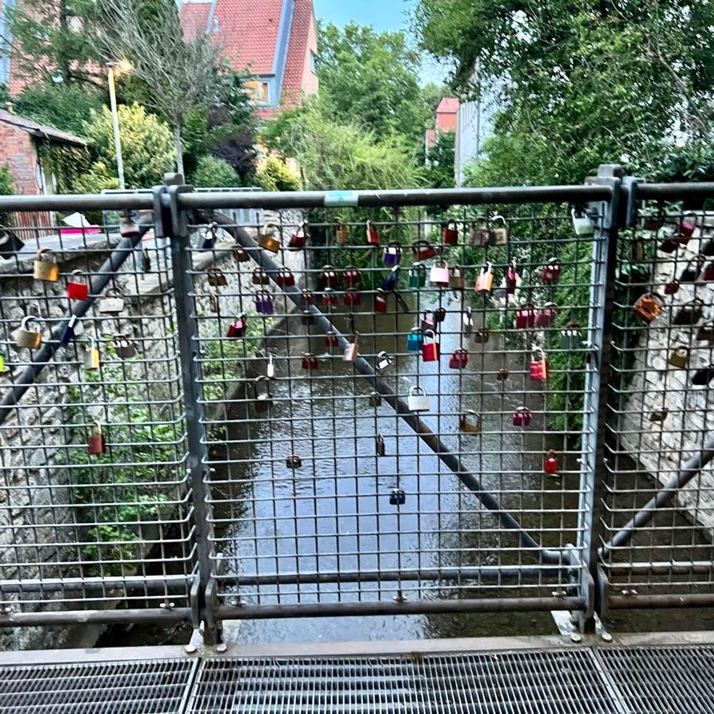 Love is on the bridge ❤️🔒