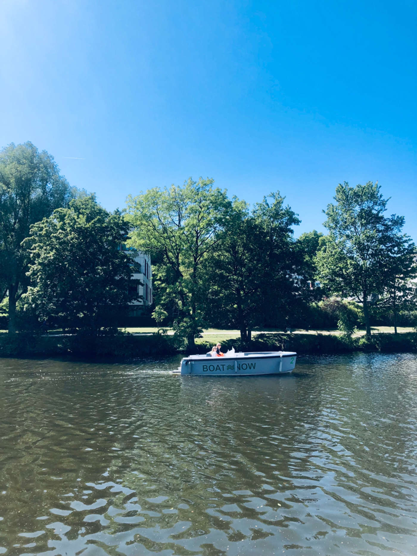 Mit dem boatnow um Lübeck cruisen 