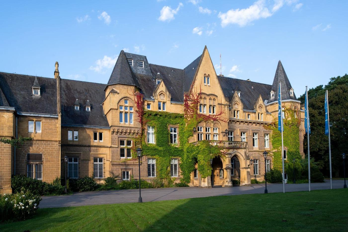 Geschichte und Genuss am Halberg