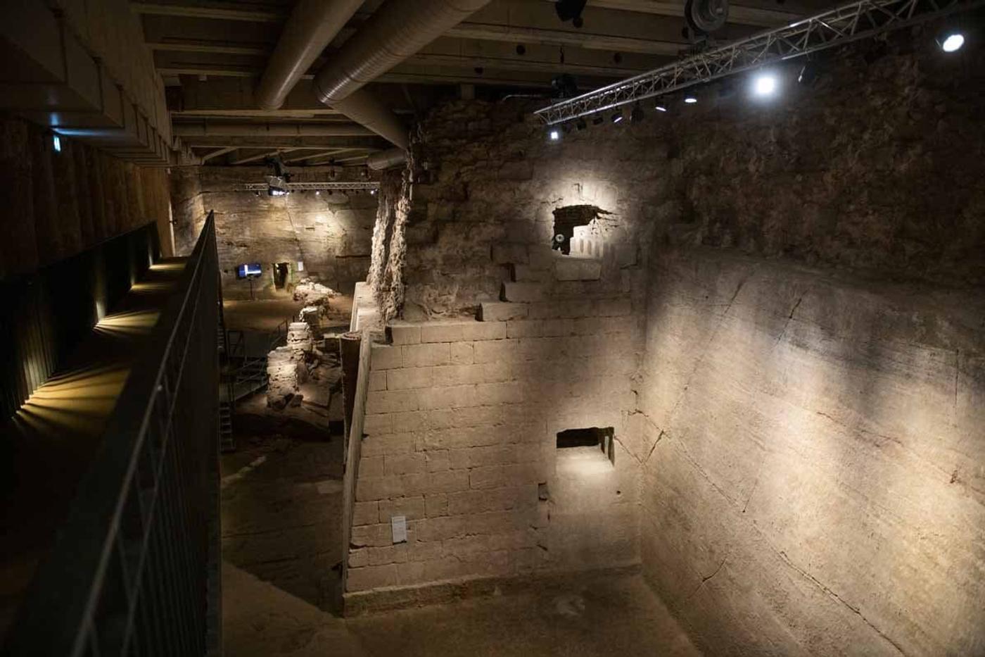 Geheimnisvolle Pfade unter der Stadt