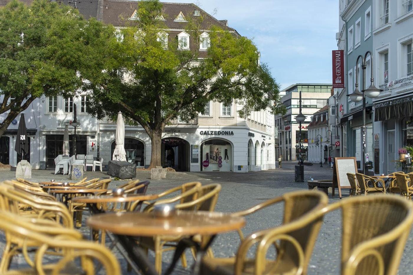 Barocke Pracht und lebendiges Markttreiben