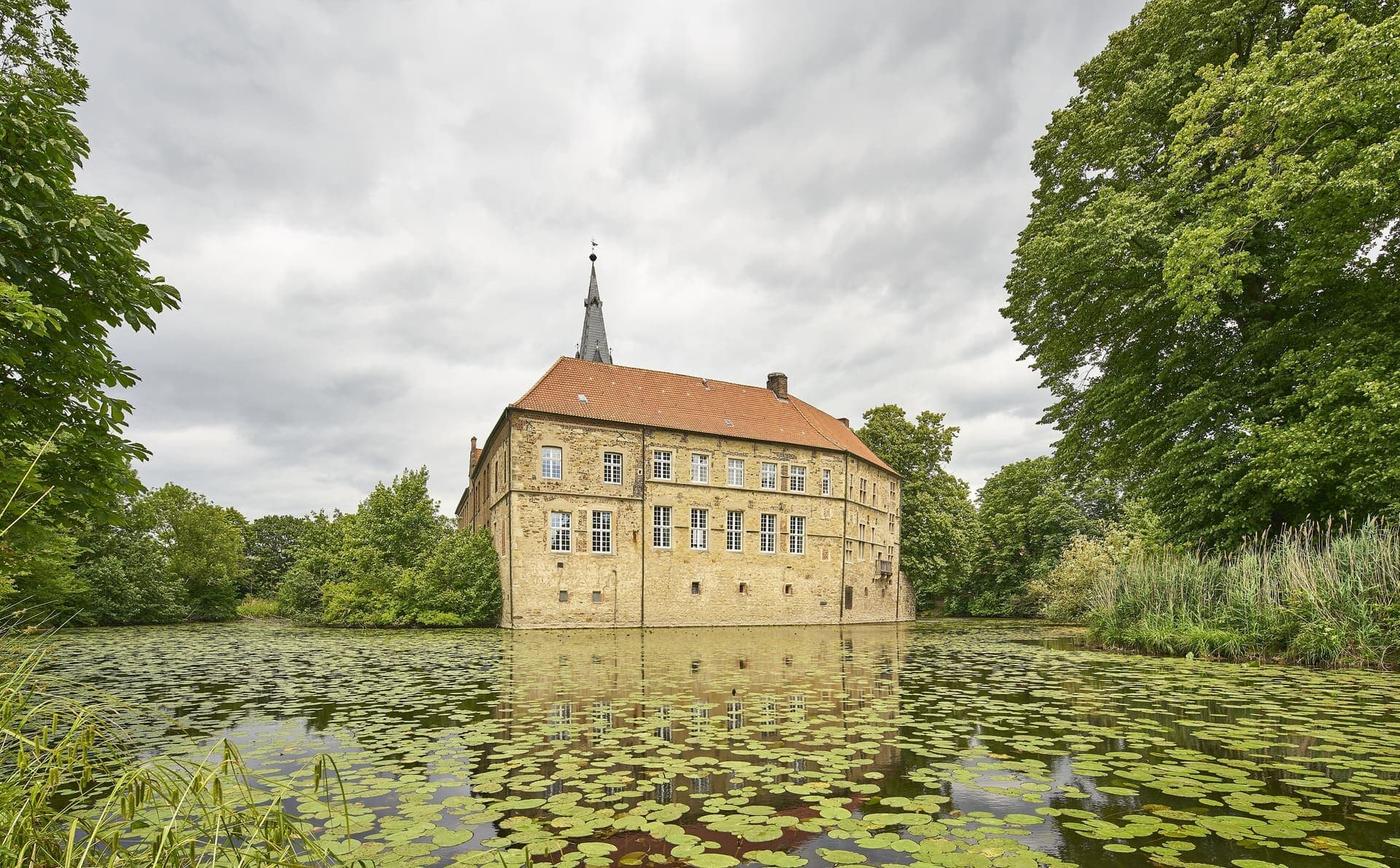 Burg Lüdinghausen - Historische Schönheit am Wasser