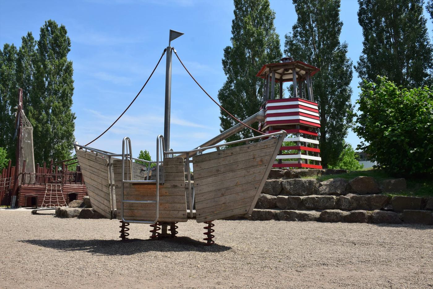 Die grüne Insel und das Wasser