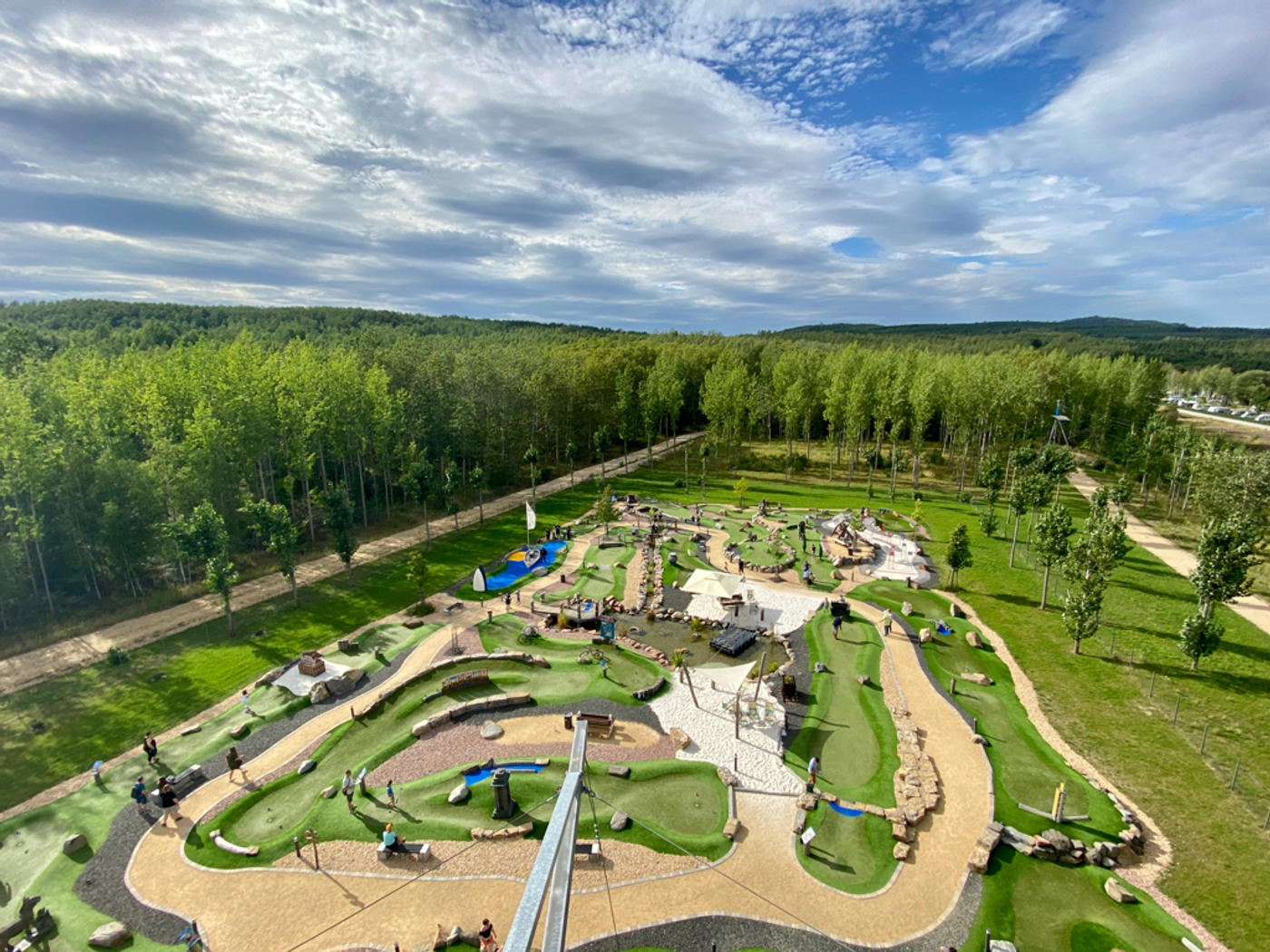 Kletterpark und Minigolf an der Blauen Lagune