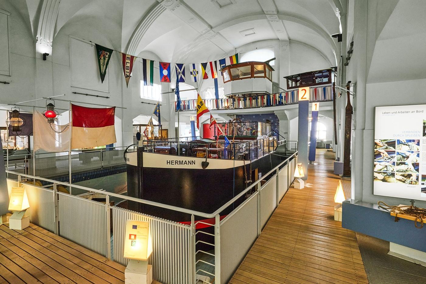 Zeitreise durch die Binnenschifffahrt