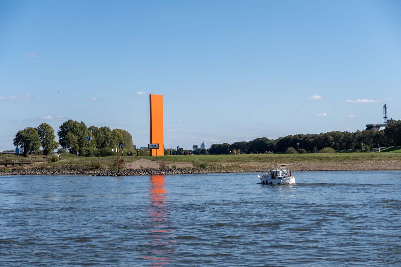 Hafenrundfahrt durch den weltgrößten Binnenhafen