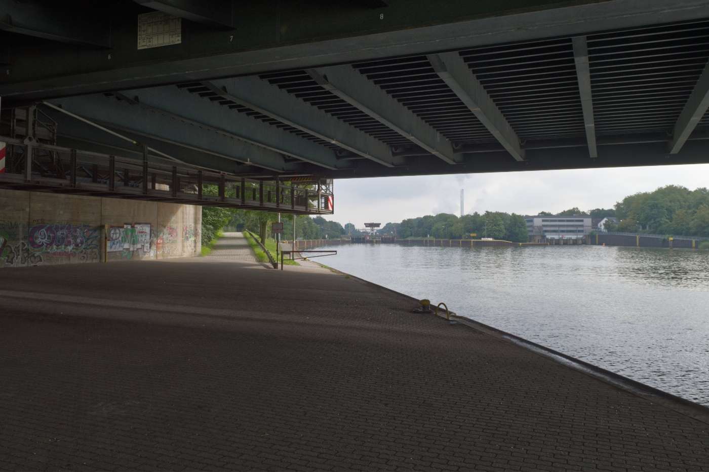 Urban Hiking: Landschaftspark, Wasserstraßen, Kunstwerke