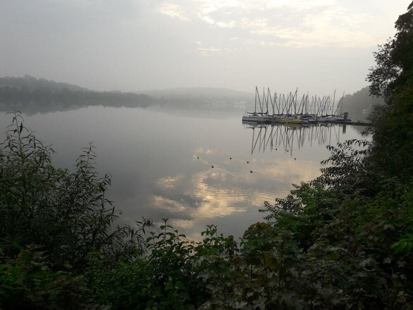 Idyllisches Seelandschaftserlebnis am Wasserparadies