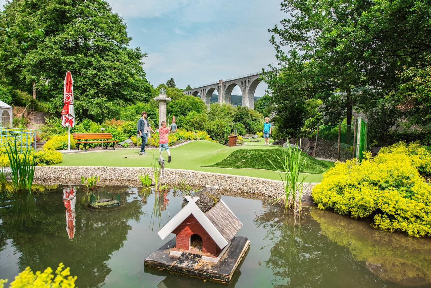 Abenteuerliche Minigolf-Expedition