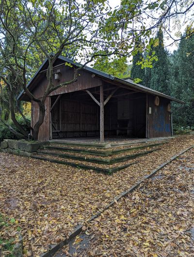 Unexpected Schutzhütte in the botanical garden!!
