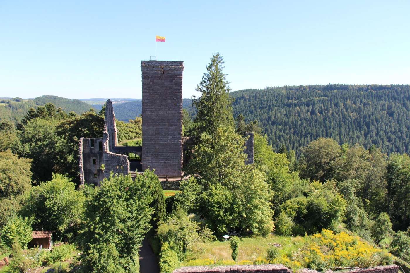 Verwunschene Vergangenheit und Panoramablicke