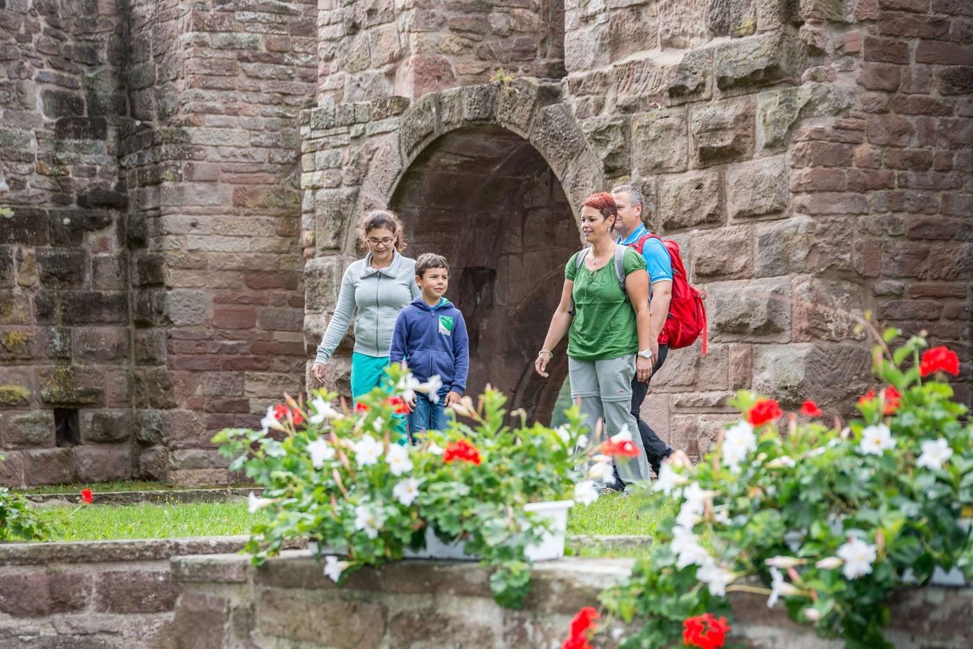 Mystische Ruinen und jahrhundertealte Geschichte