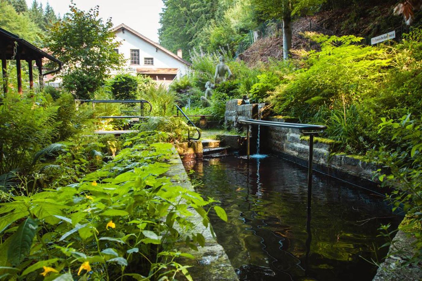 Erfrischung in historischer Kulisse