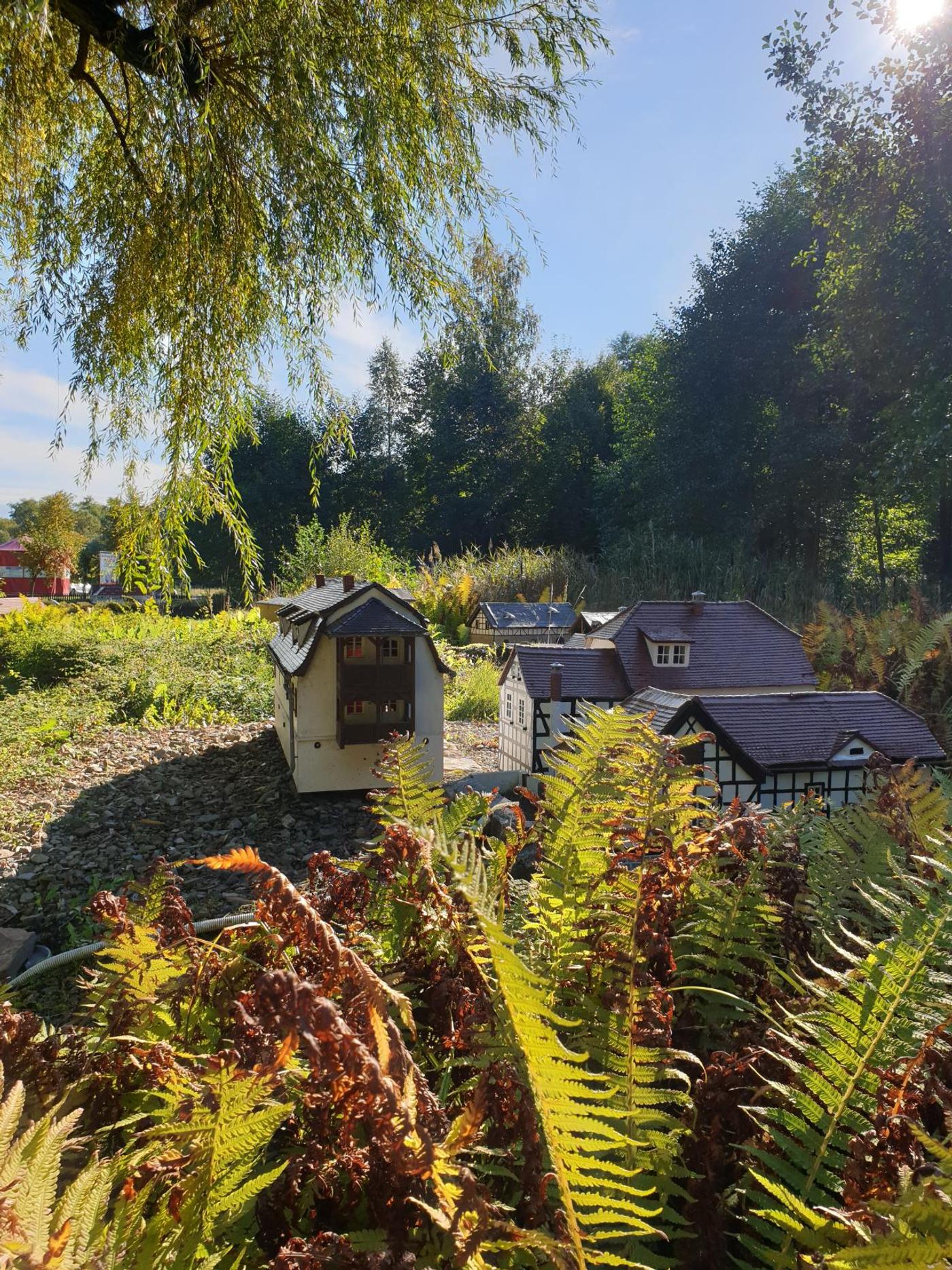 Ein Märchen aus Miniaturen und Natur