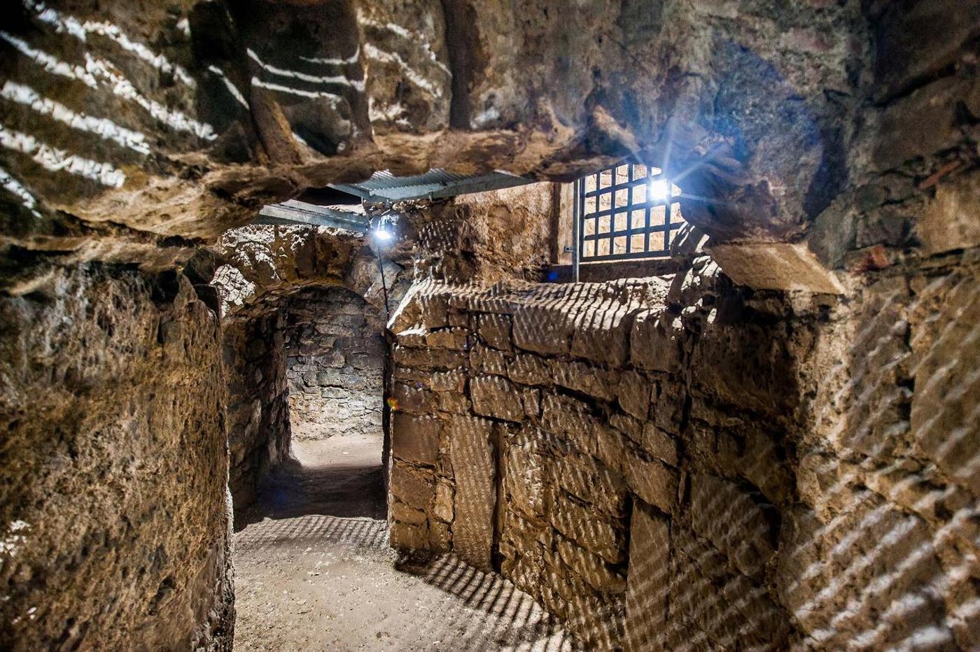 Geheimnisse unter der Erde