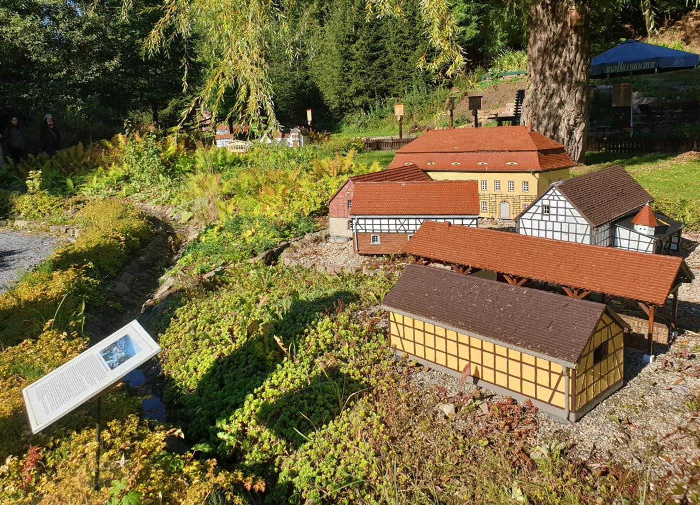 Ein Märchen aus Miniaturen und Natur