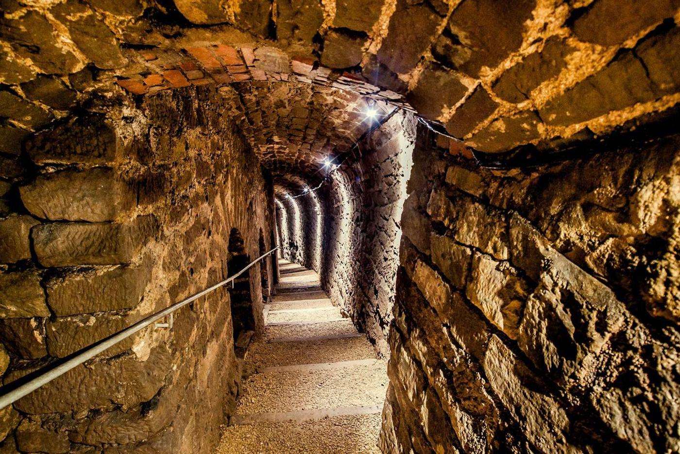 Geheimnisse unter der Erde