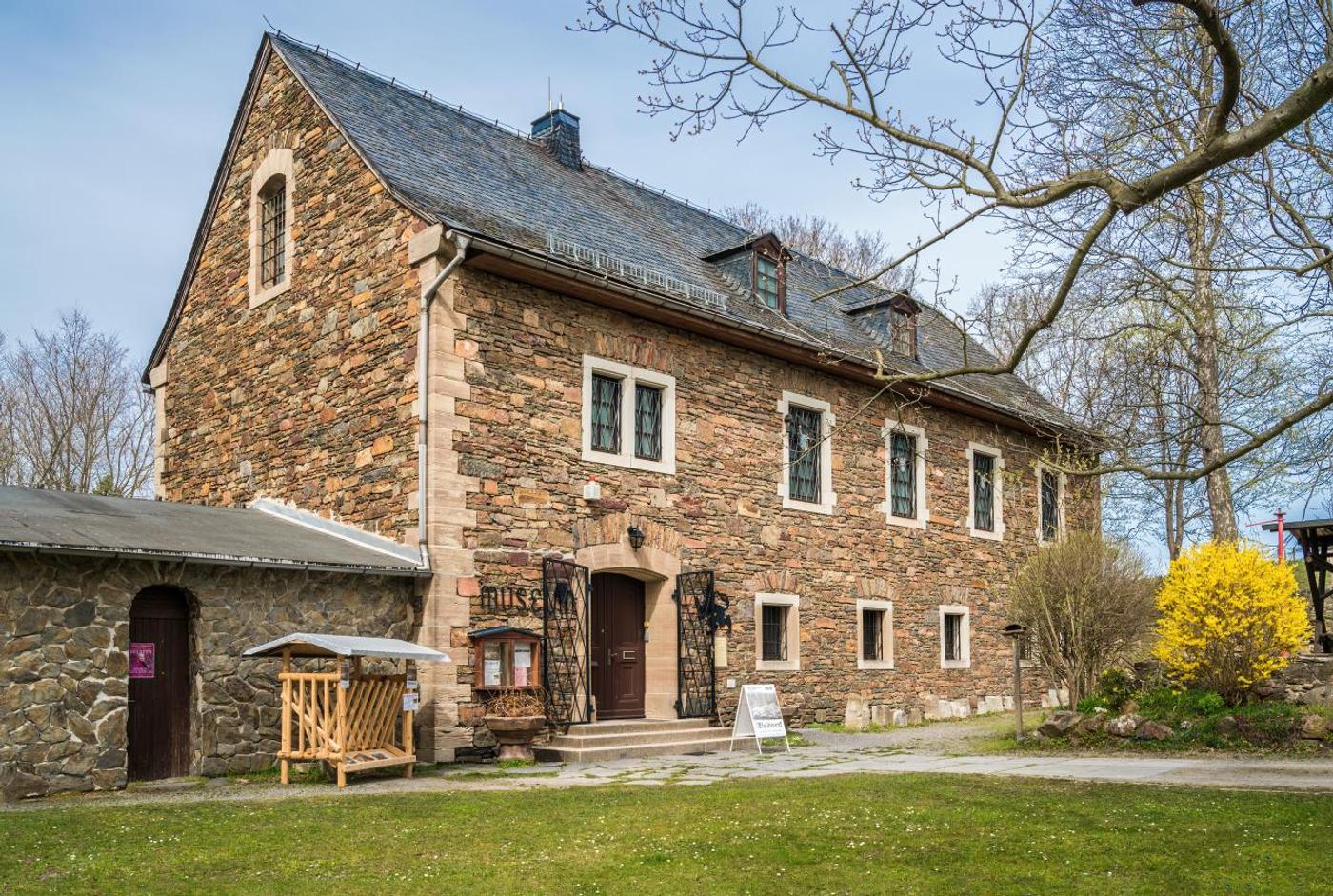 Entdecke historische Ruinen