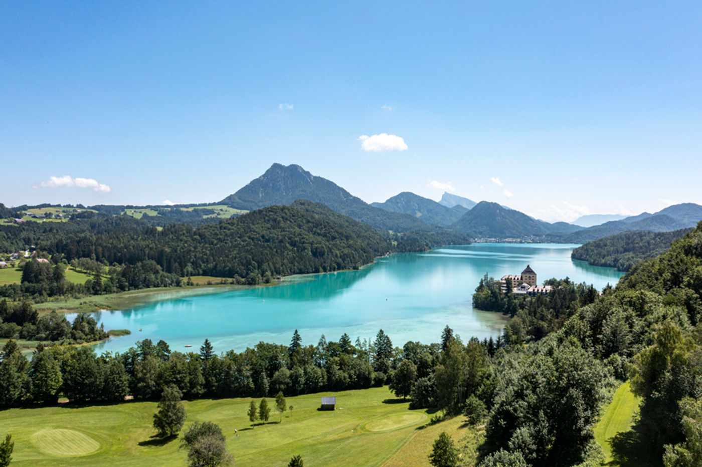 Idyllische Auszeit am kristallklaren See