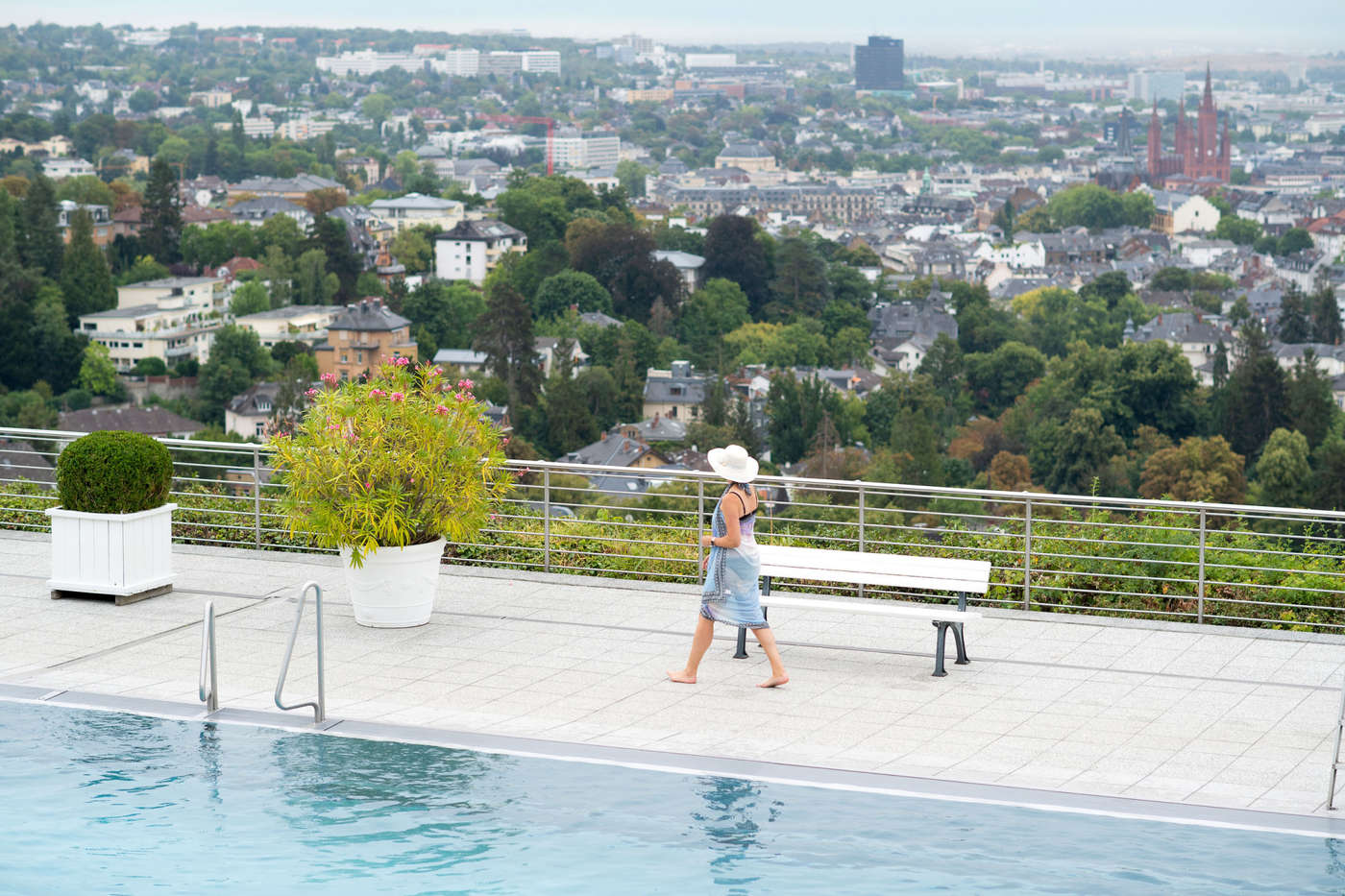  Schwimmen mit Panorama-Blick