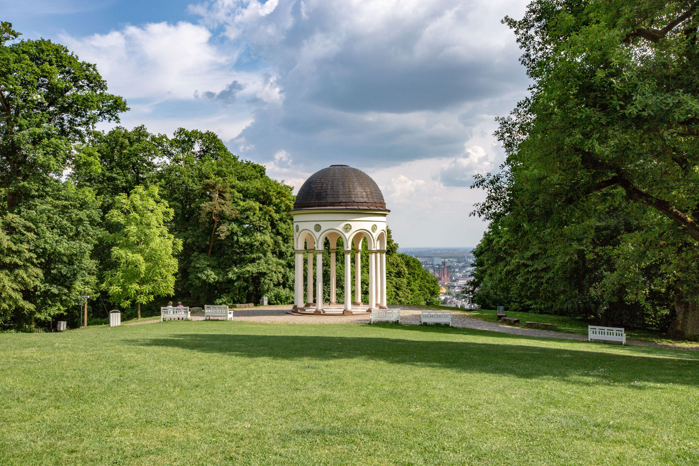 Ein Hauch mediterraner Grandezza über Wiesbaden