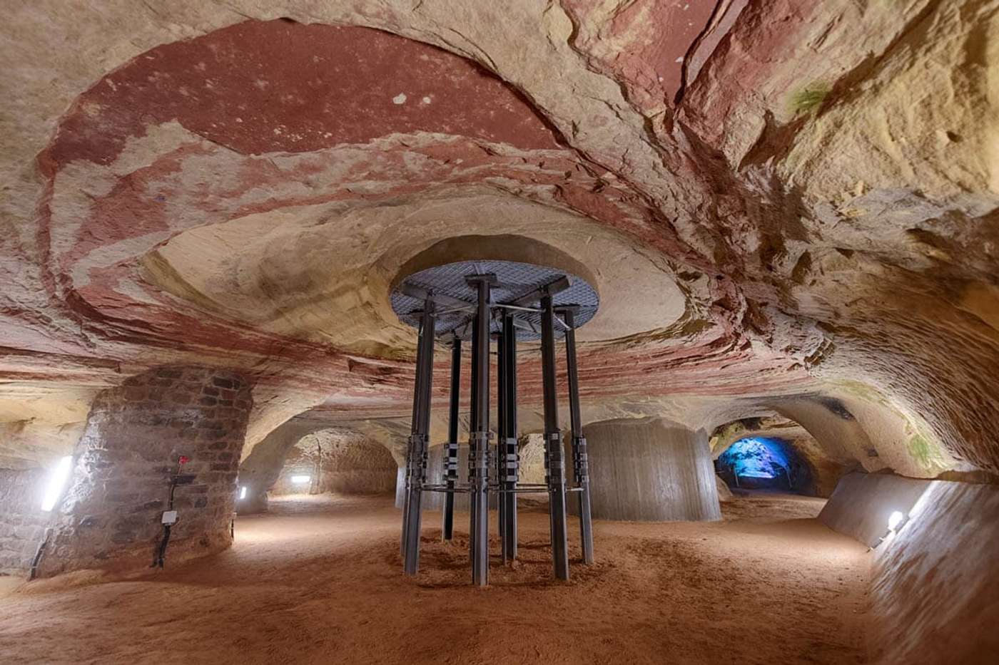 Geheimnisvolle Unterwelt Europas größter Buntsandsteinhöhlen
