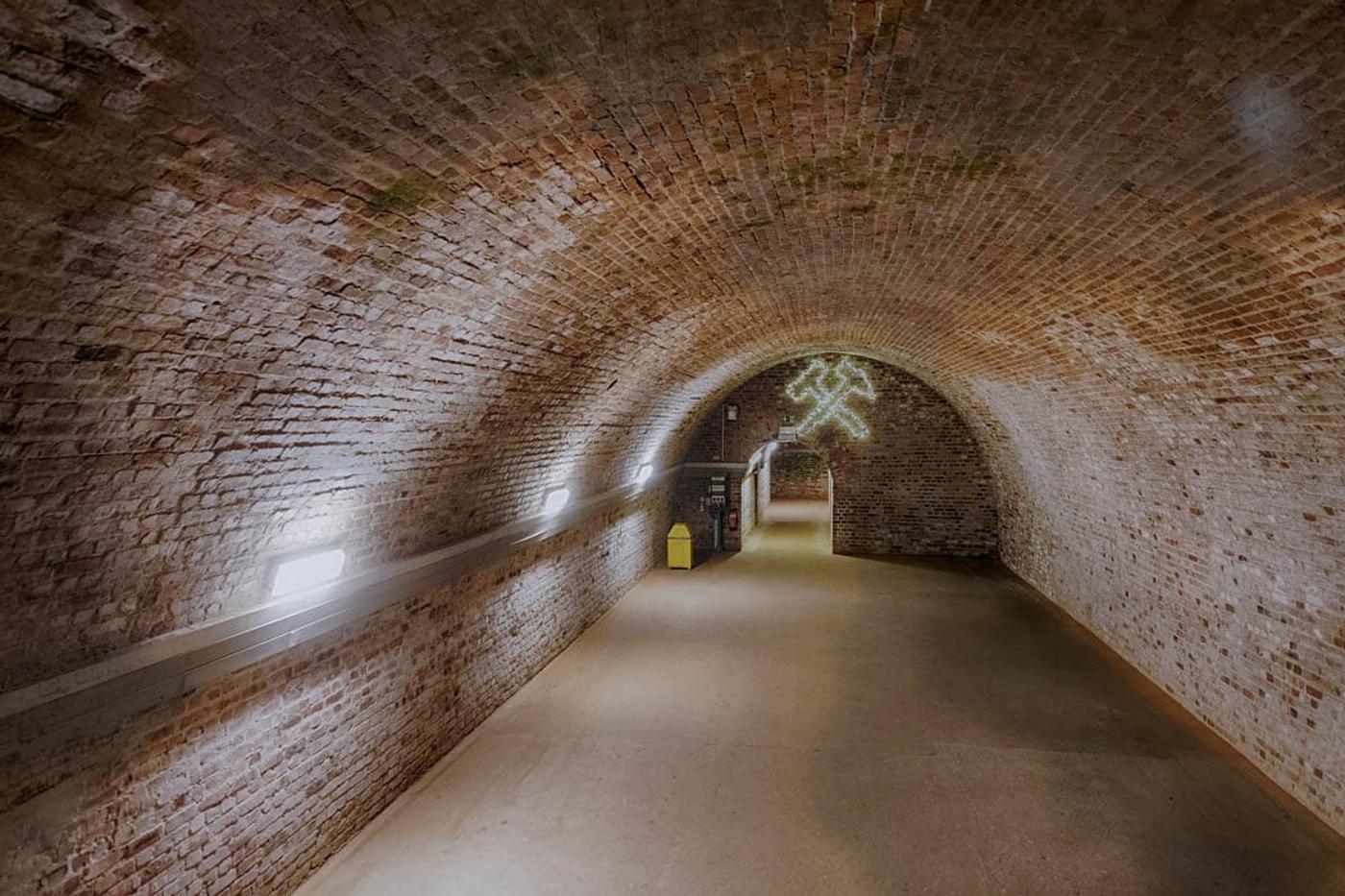 Geheimnisvolle Unterwelt Europas größter Buntsandsteinhöhlen