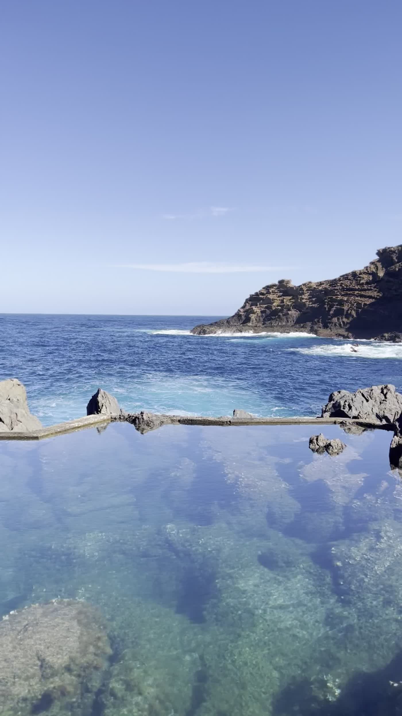 Im Vulkan Becken plantschen 🌊