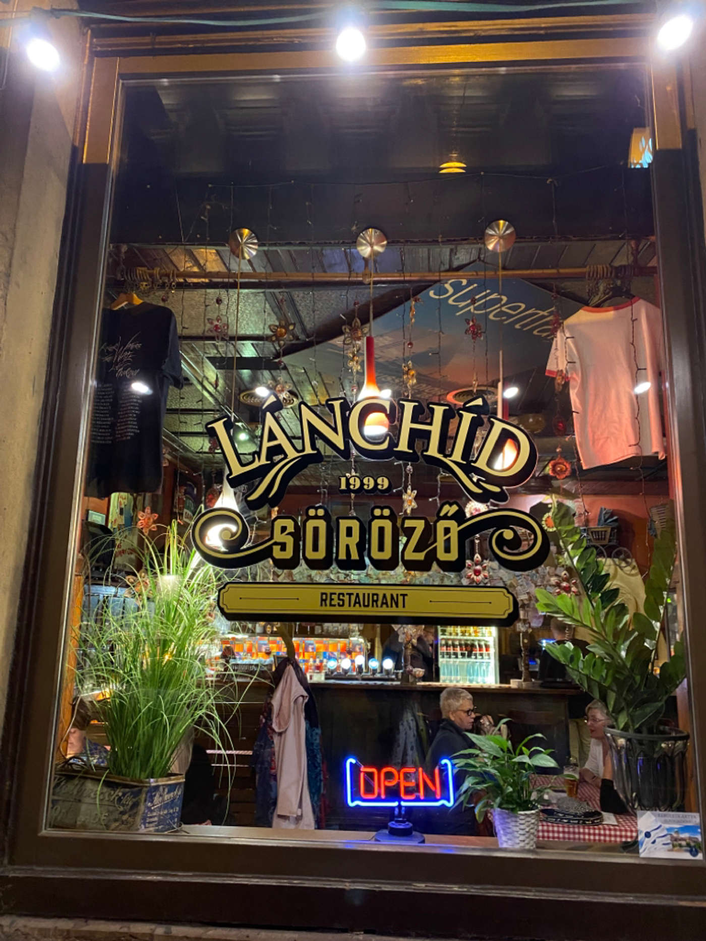 Restaurant Lanchid Sörözö