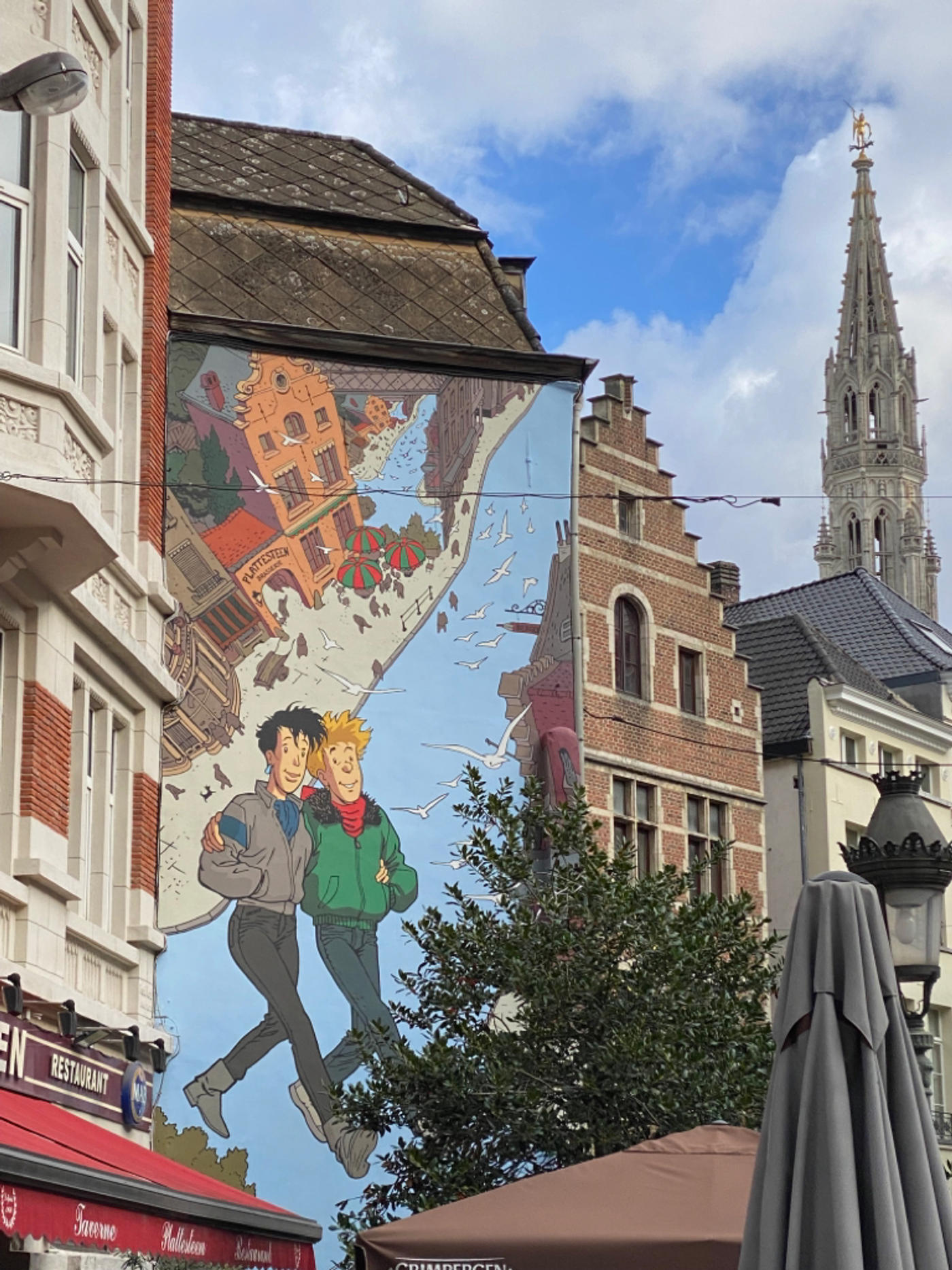 Viertel mit vielen Fassadenbildern