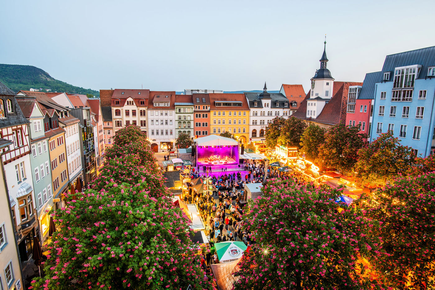 Frühlingserwachen mit Volksfestcharme