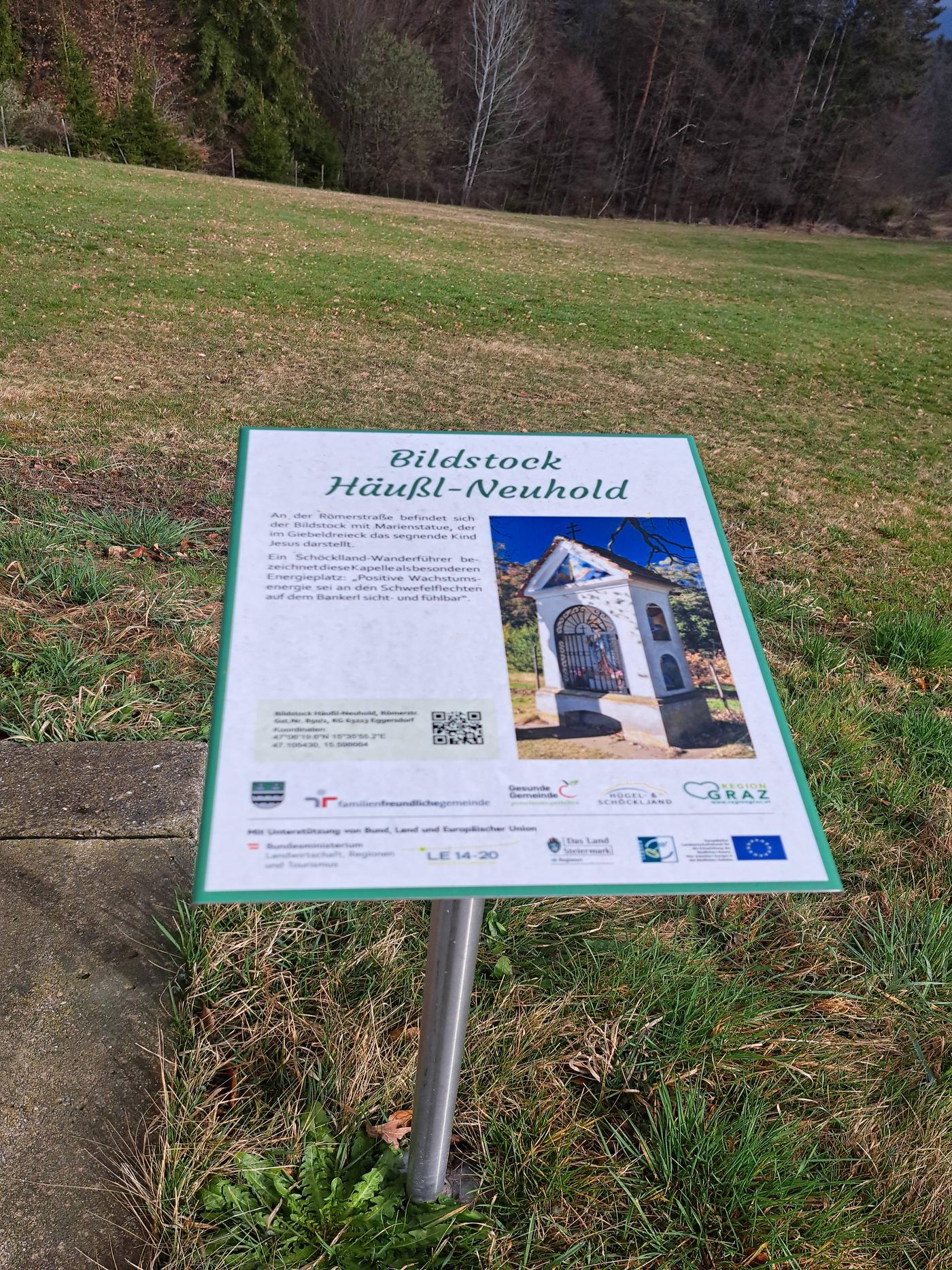 Kleiner Rastplatz und Teil des Kapellenradweges rund um Eggersdorf