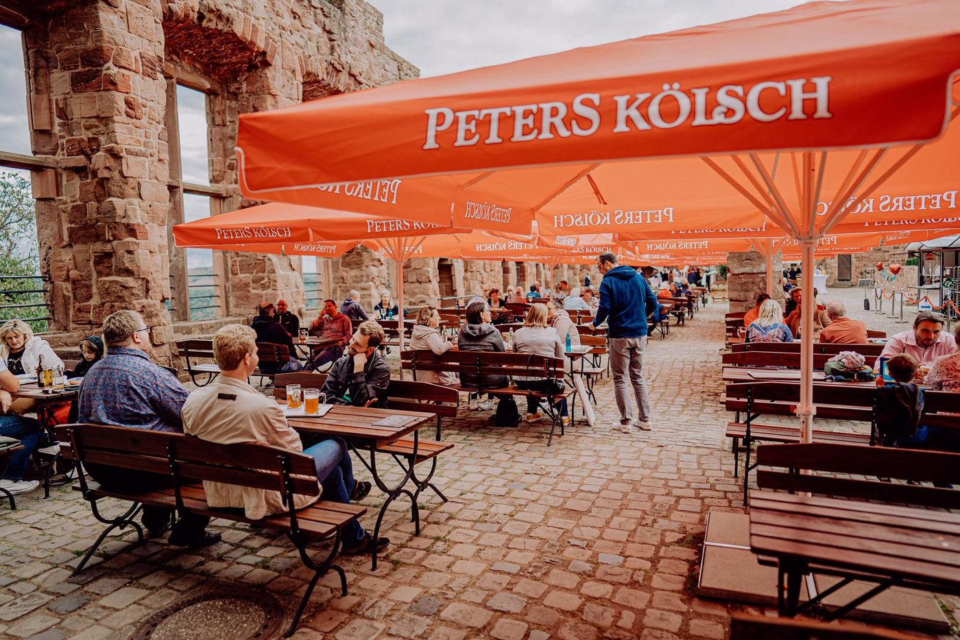 Bayrische Gemütlichkeit trifft auf idyllischen Biergarten