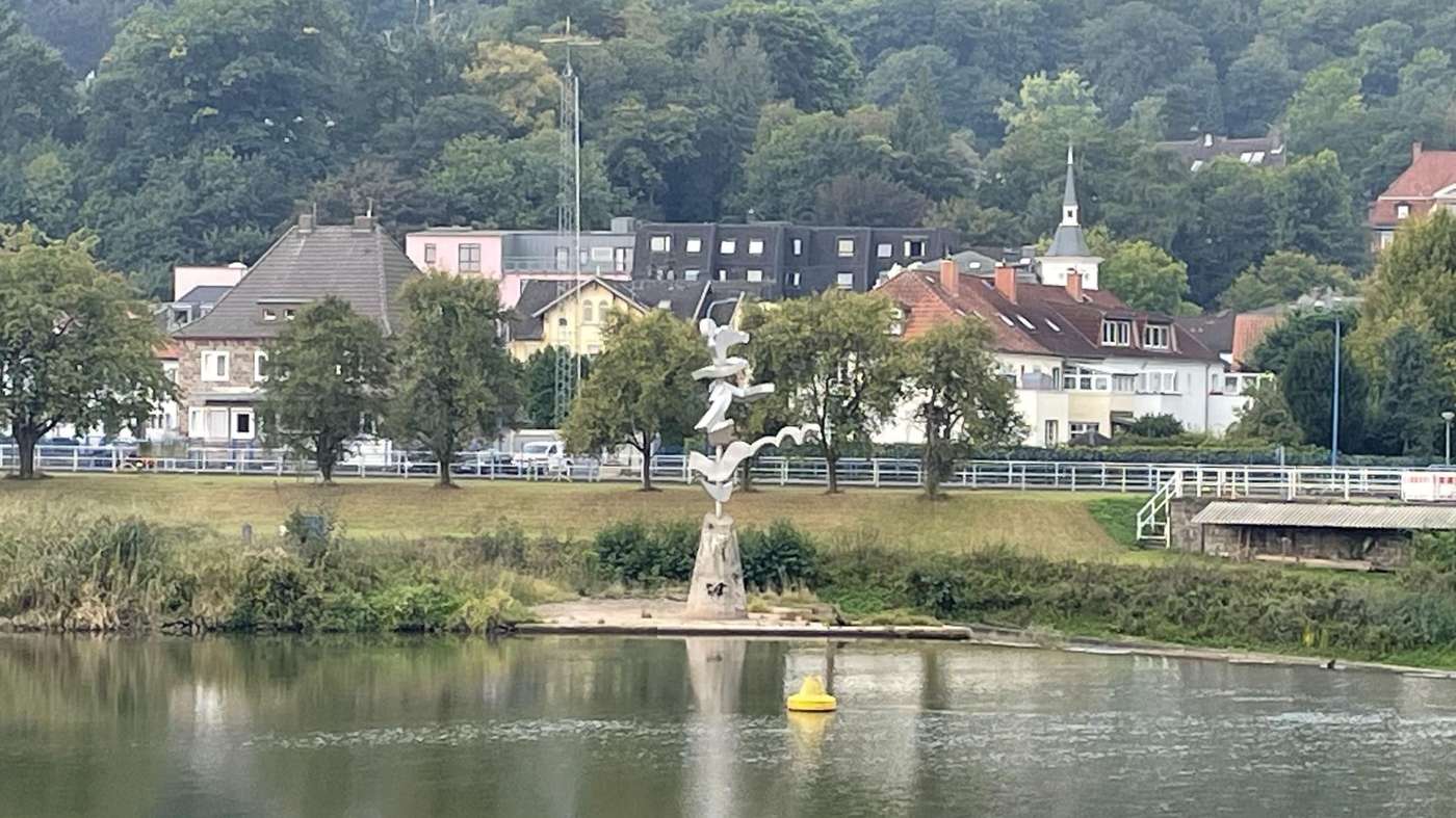 Rattenskulptur "Tanzende Weserratte"