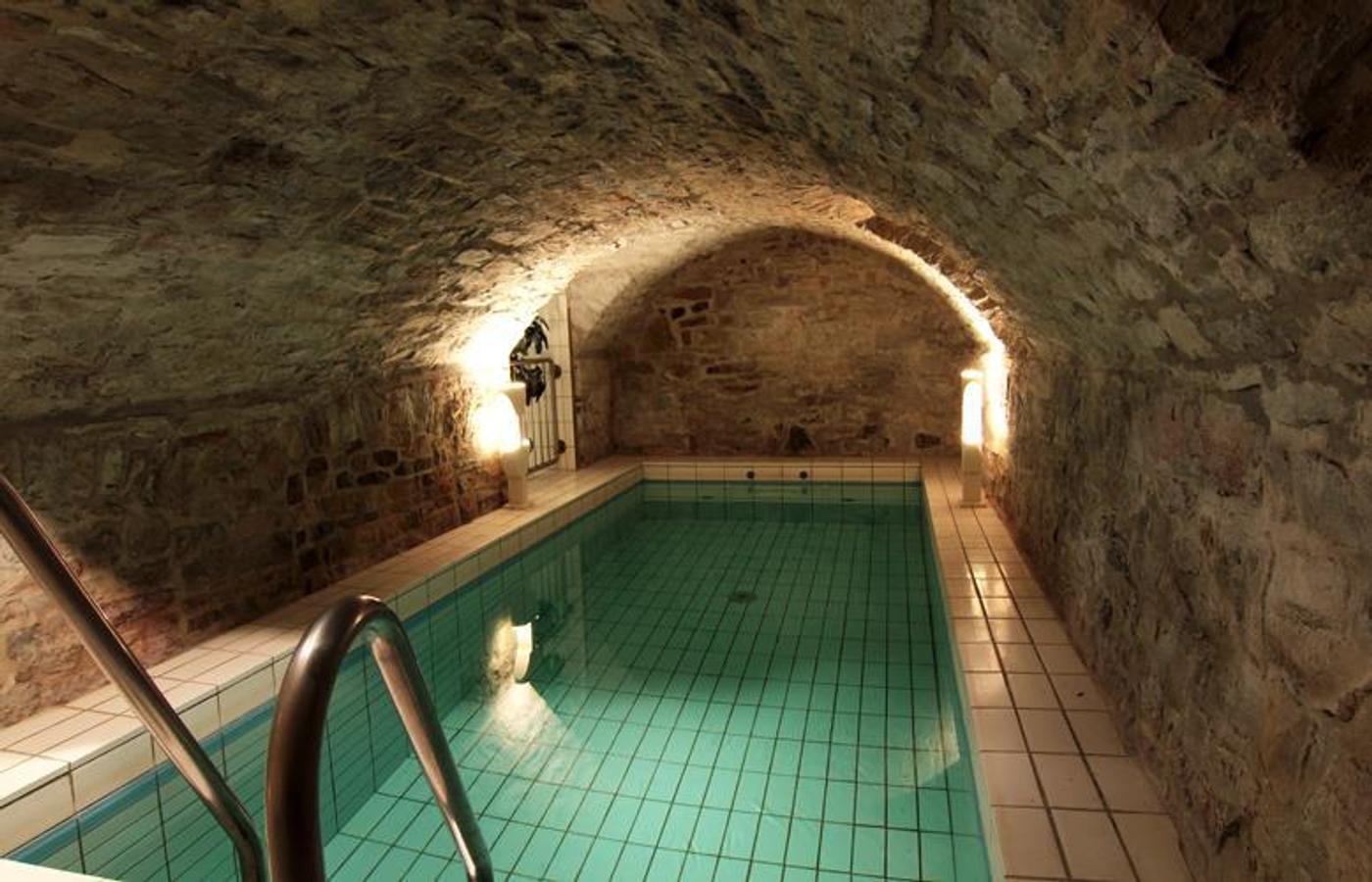 Hotel Christinenhof Hameln – Historisches Hotel im Fachwerkhaus mit Pool und Sauna