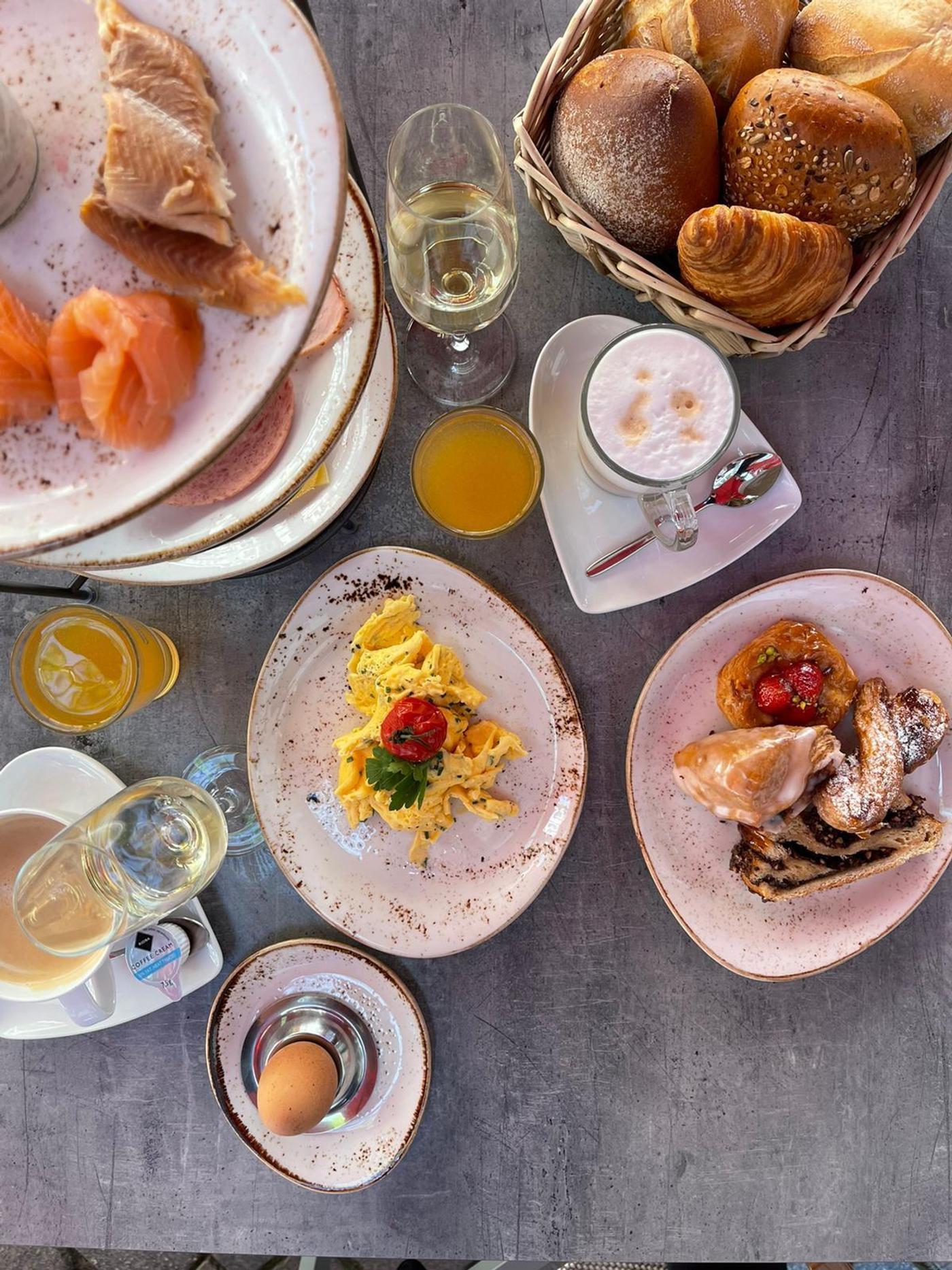 Grand Café täglich