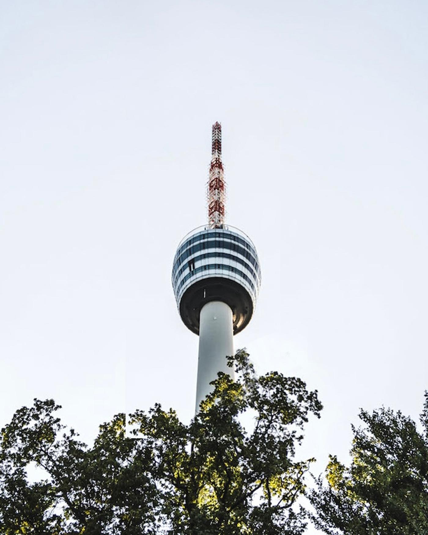 Unten dick, oben dünn.