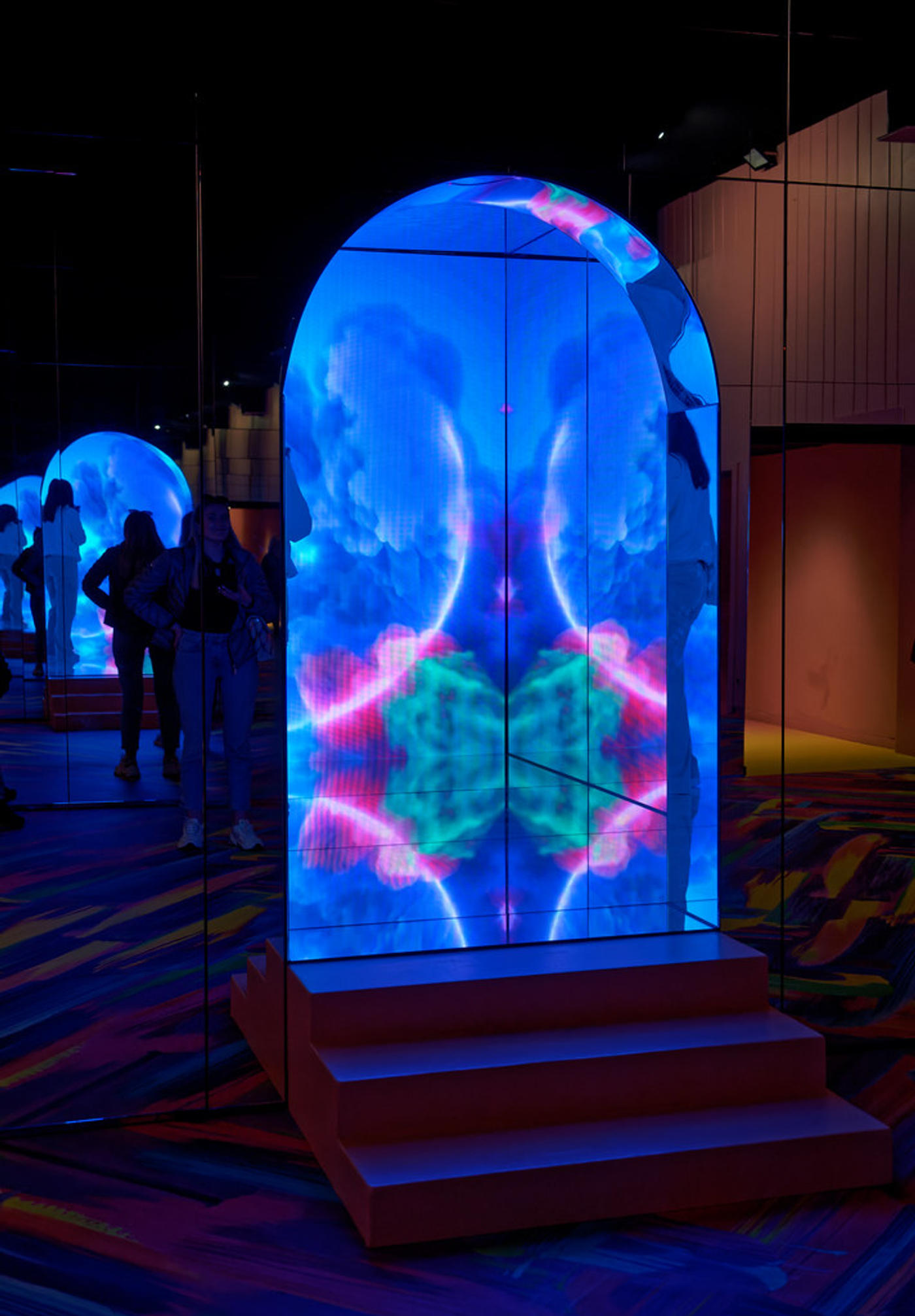 Moderne Kunst trifft auf historisches Ambiente